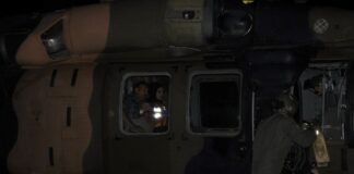 Askeri helikopter 6 yaşındaki çocuk için havalandı